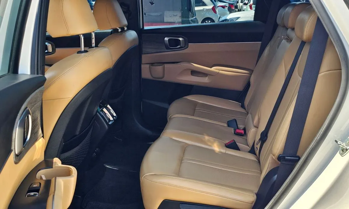 Kia Sorento — фото 3