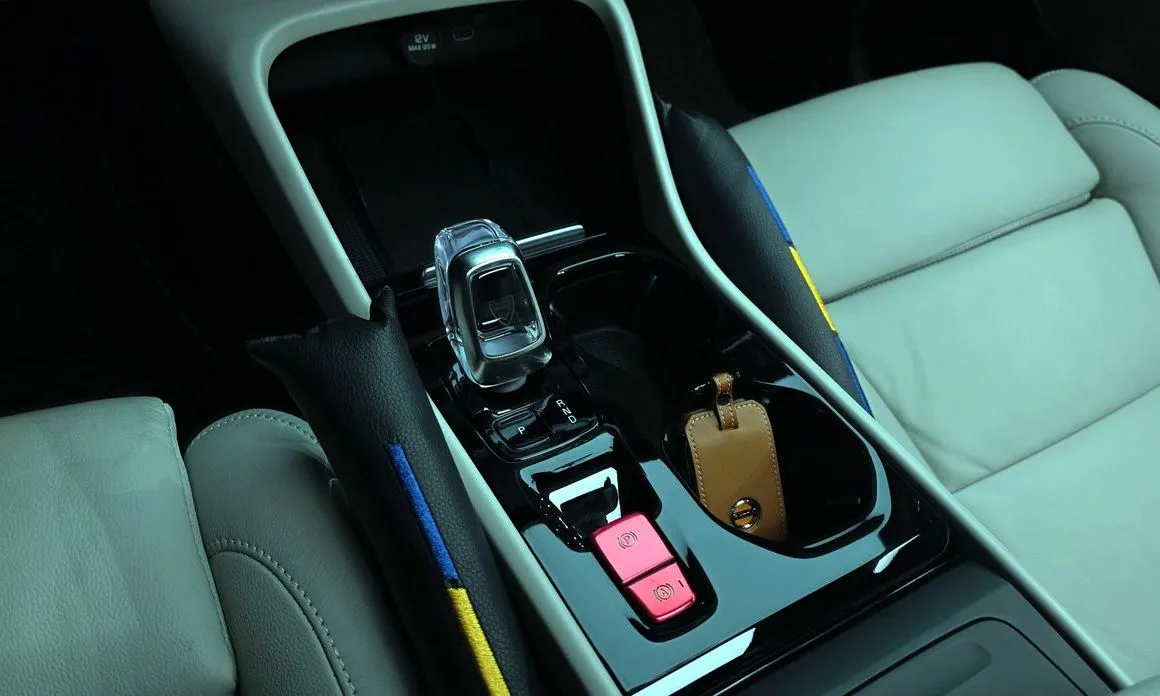 Volvo XC40 2023 из KR, фото 7