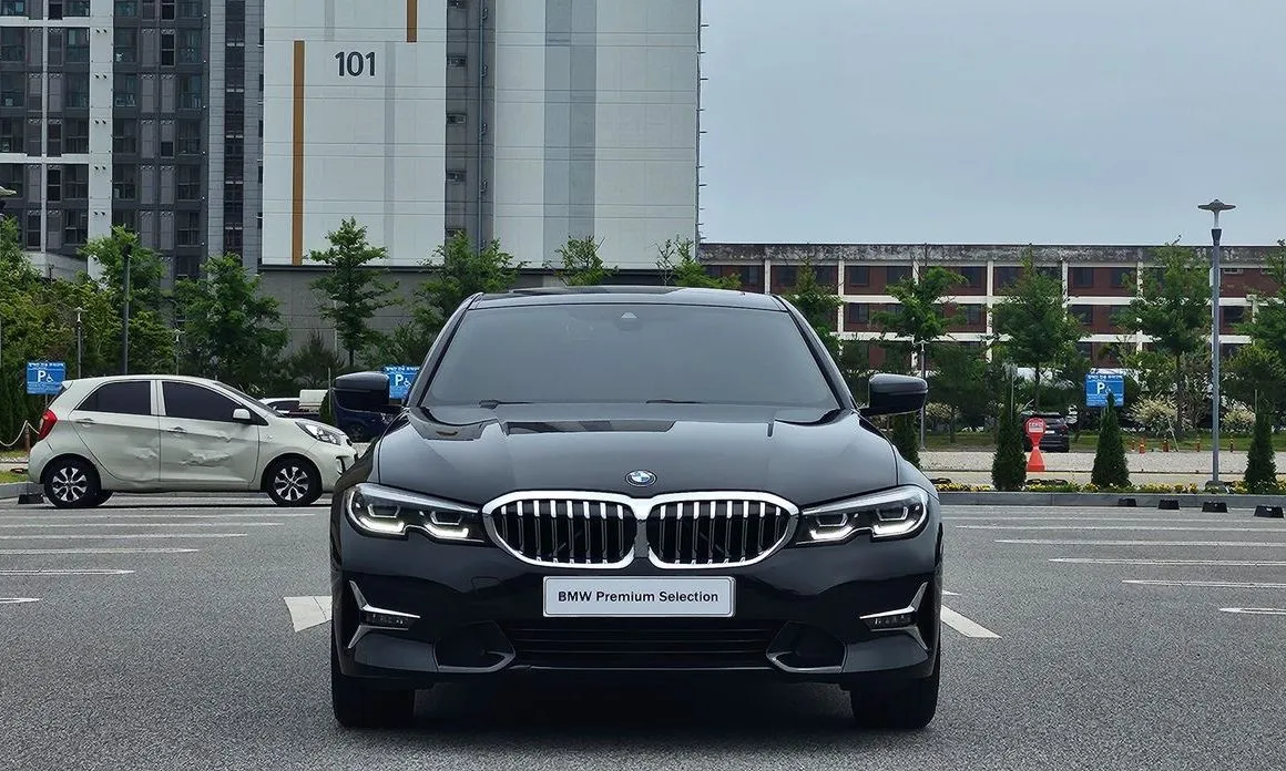 BMW 3-Series 2022 из KR, фото 8