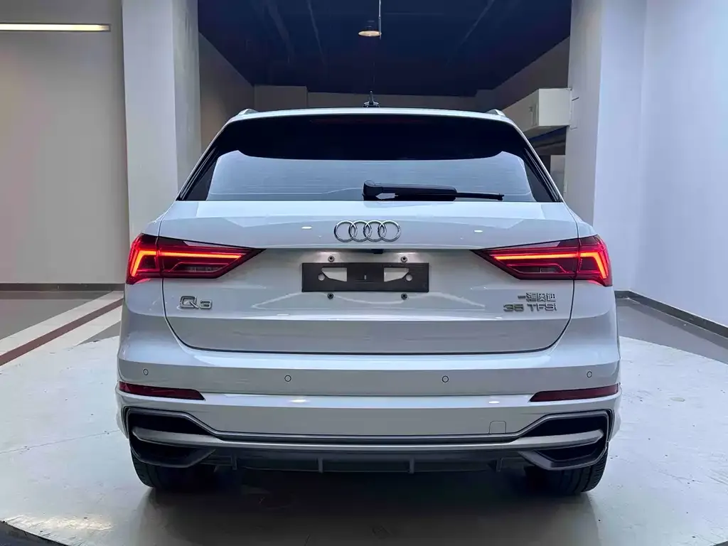 Audi Q3 — фото 4