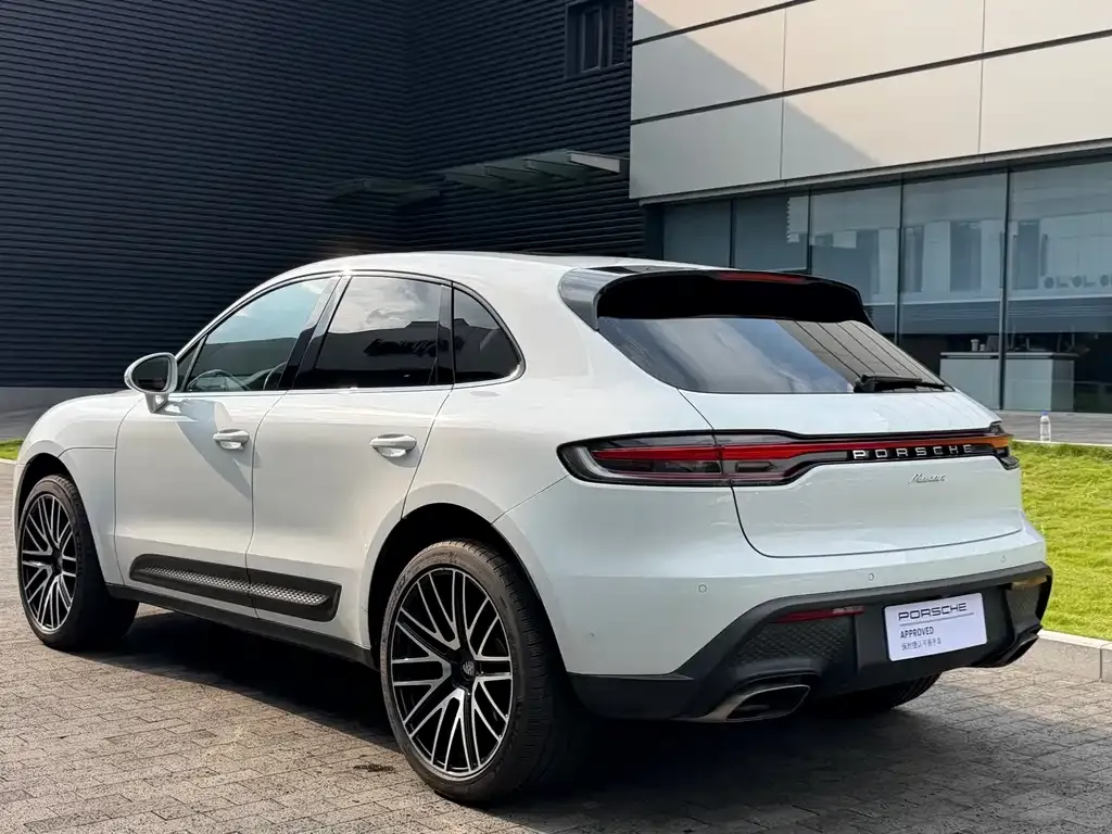 Porsche Macan — фото 9