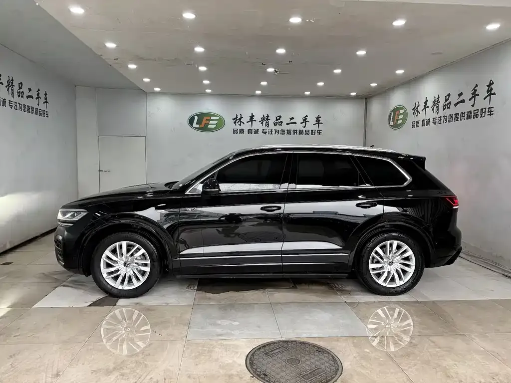 Volkswagen Touareg 2024 из CN, фото 7