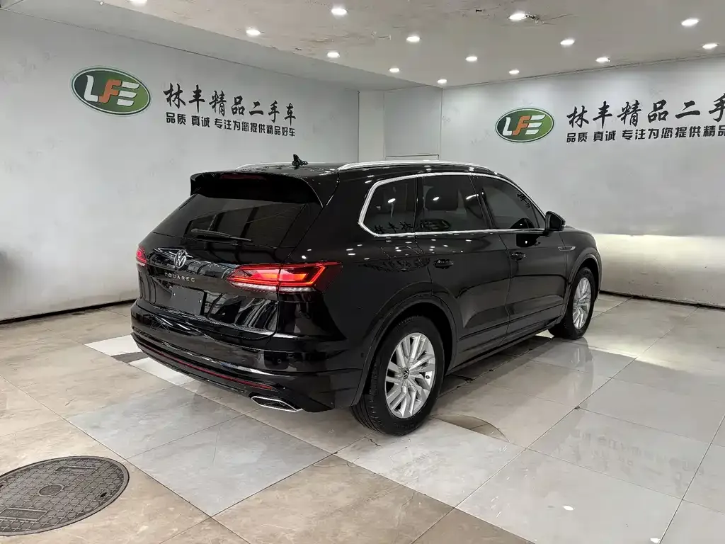 Volkswagen Touareg 2024 из CN, фото 10
