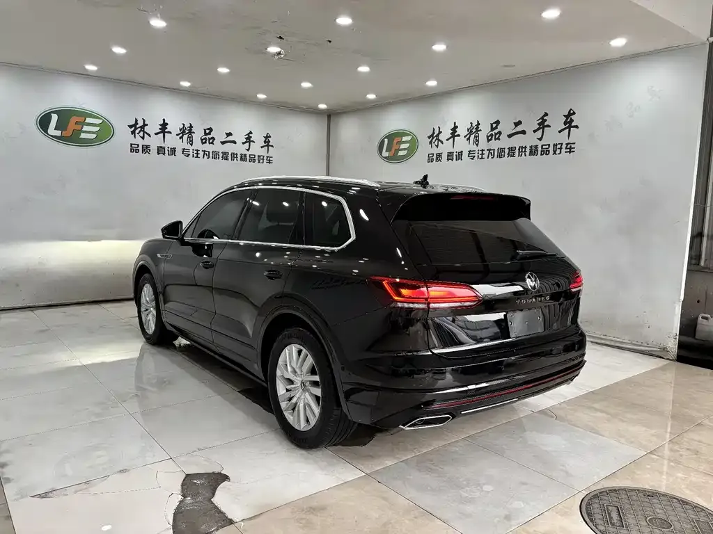 Volkswagen Touareg 2024 из CN, фото 8