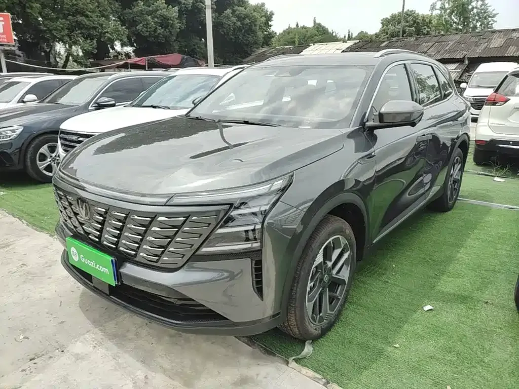 Changan CS75PLUS — фото 1