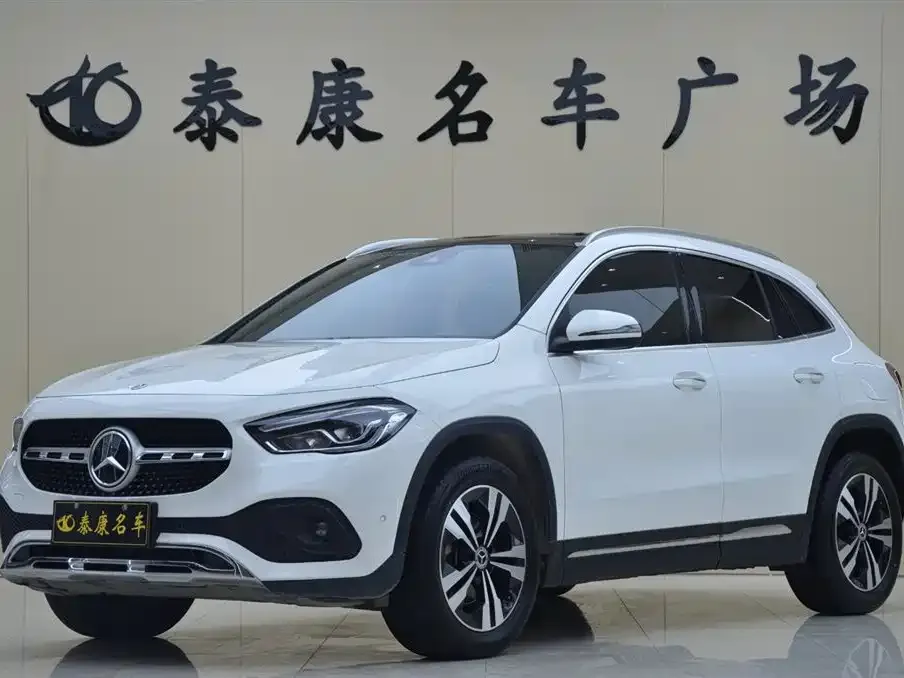 Mercedes-Benz GLA — фото 1