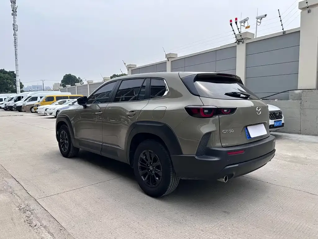Mazda CX-50 2023 из CN, фото 9