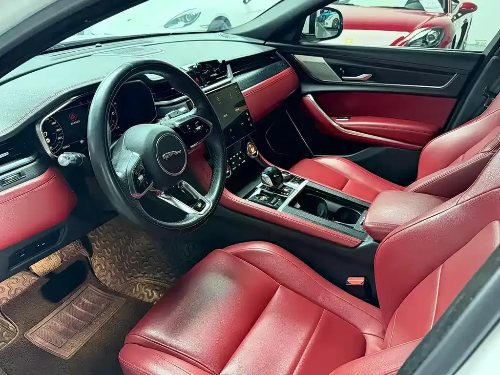Jaguar XFL 2021 из CN, фото 9