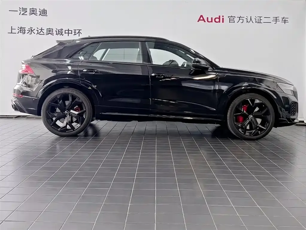 Audi RS Q8 2025 из CN, фото 6