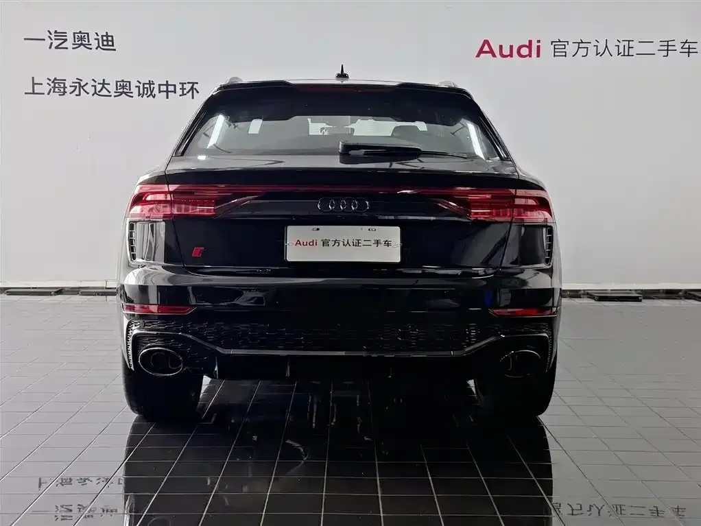 Audi RS Q8 2025 из CN, фото 5