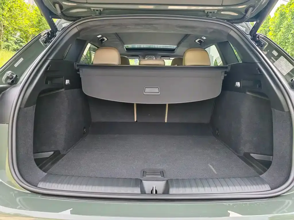 Audi Q6L e-tron 2025 из CN, фото 4