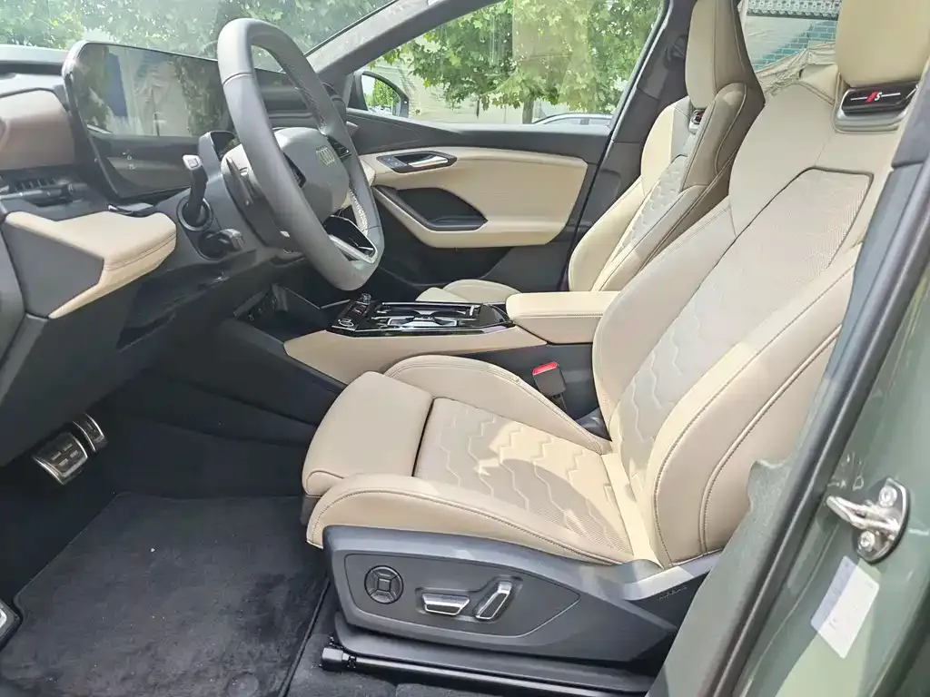 Audi Q6L e-tron 2025 из CN, фото 10