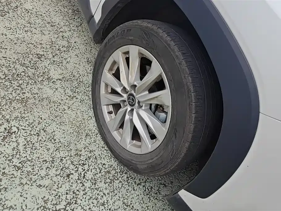 Toyota Corolla Cross 2024 из CN, фото 4