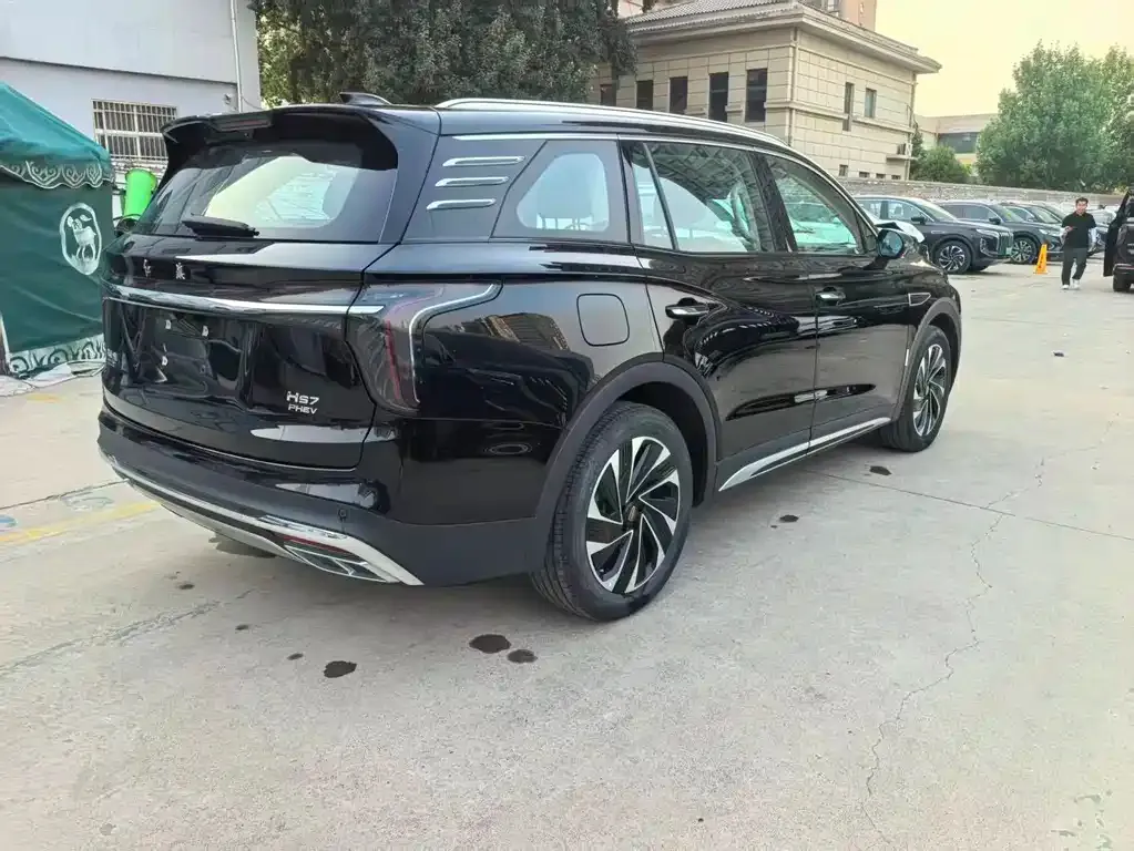 Hongqi HS7 PHEV — фото 2