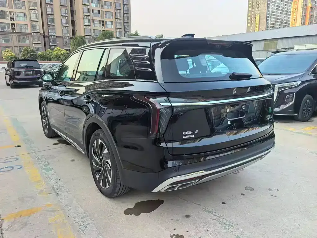 Hongqi HS7 PHEV — фото 8