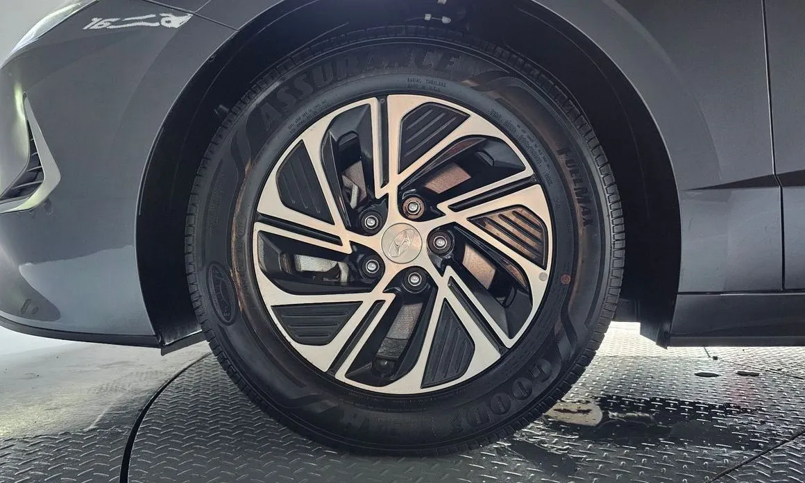 Hyundai Sonata 2022 из KR, фото 2