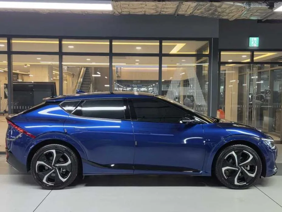 Kia EV6 2023 из KR, фото 4