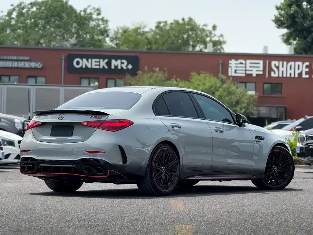 Mercedes-Benz C-Class AMG New Energy 2025 из CN, фото 9