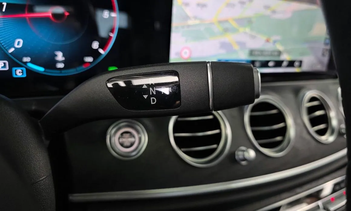 Mercedes-Benz E-Class 2021 из KR, фото 6