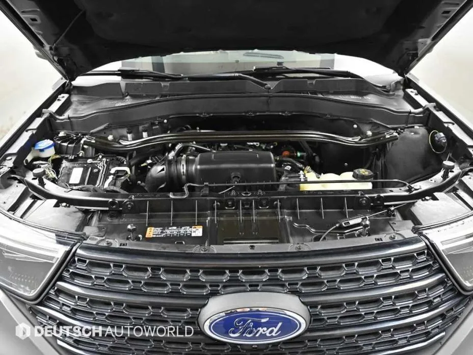 Ford Explorer — фото 9
