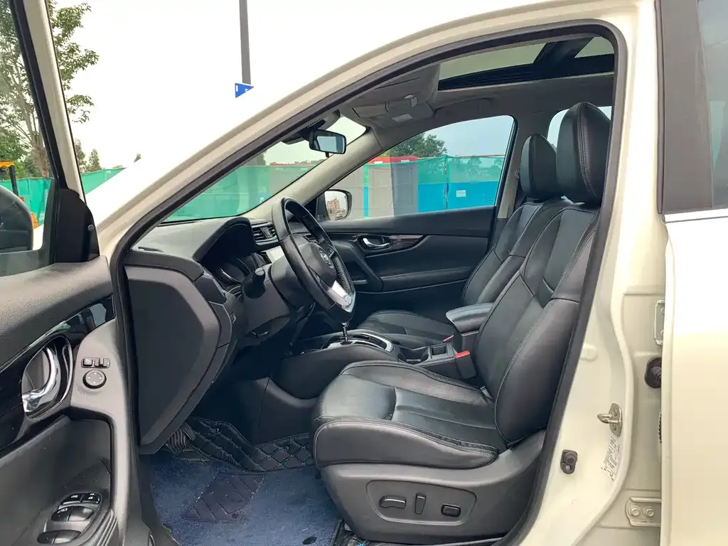 Nissan X-Trail 2021 из CN, фото 3
