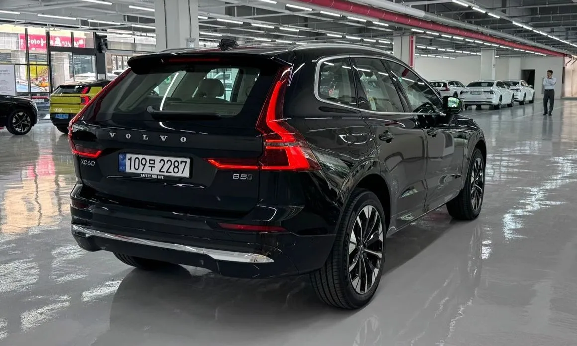 Volvo XC60 2026 из KR, фото 4