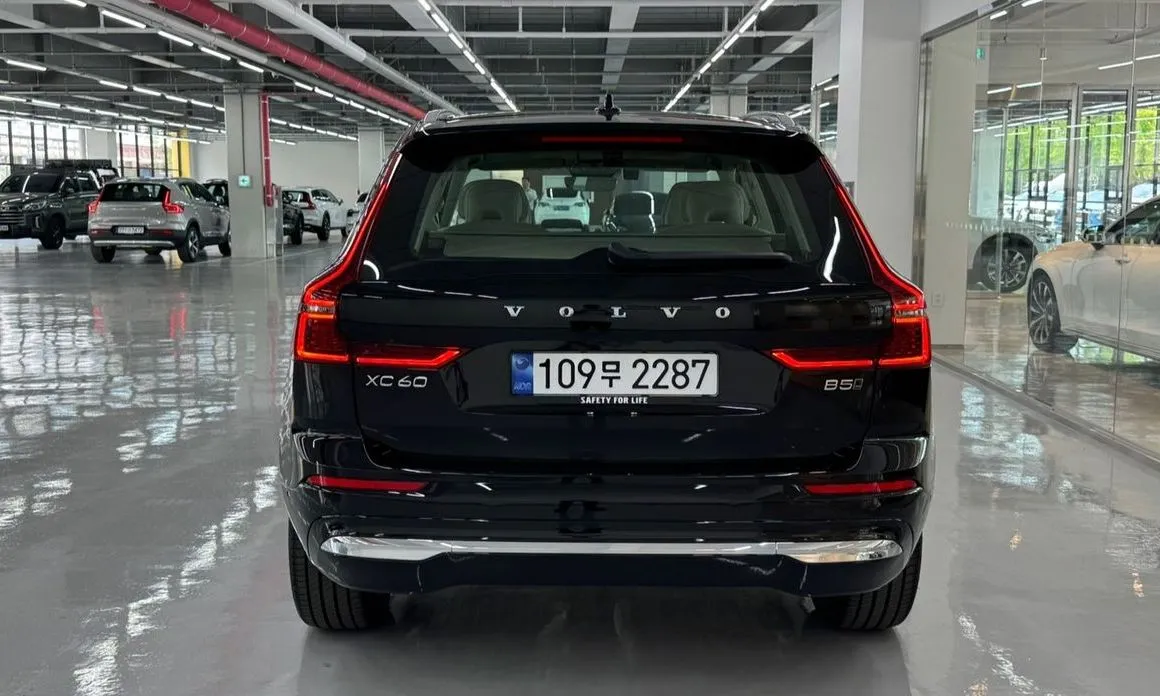 Volvo XC60 2026 из KR, фото 3