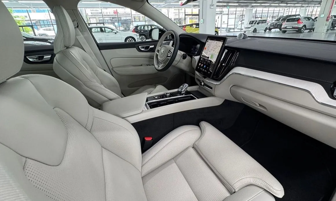 Volvo XC60 2026 из KR, фото 9