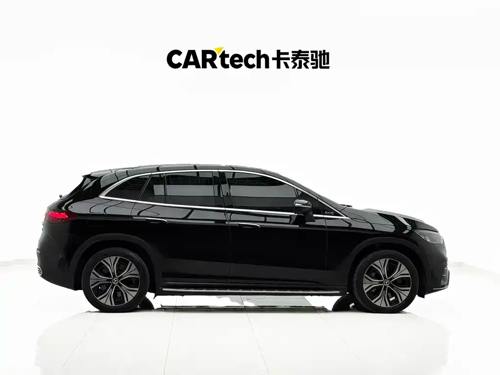 Mercedes-Benz EQE SUV — фото 6