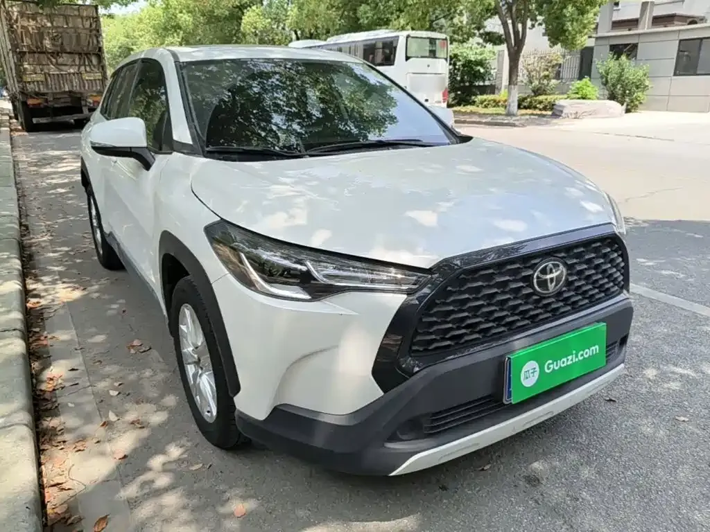 Toyota Corolla Cross — фото 3