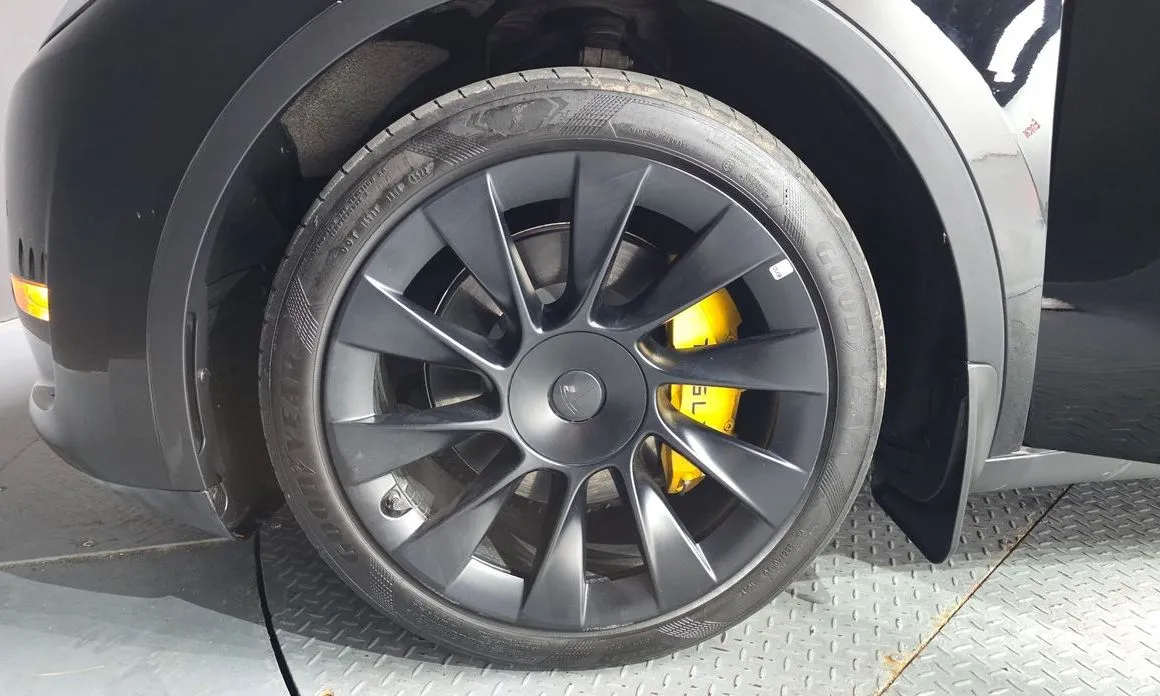 Tesla Model Y 2022 из KR, фото 8