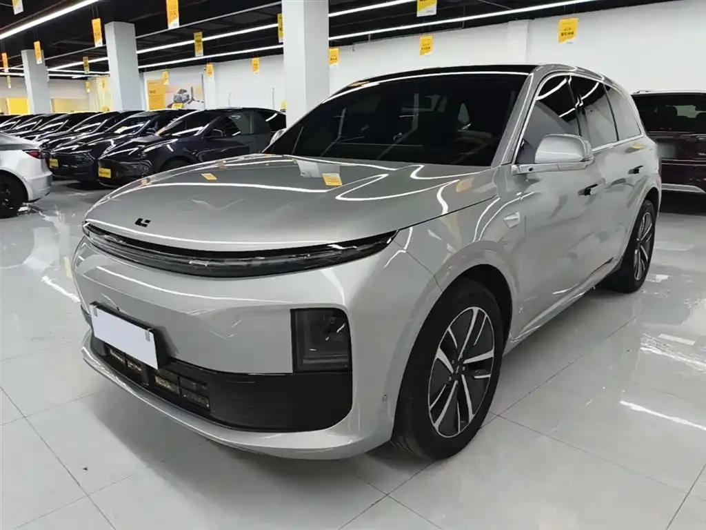 Li Auto L6