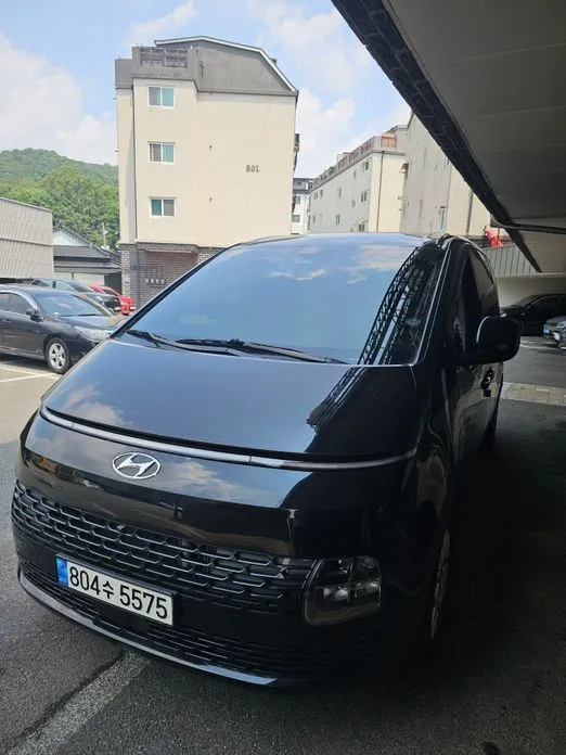 Hyundai Staria