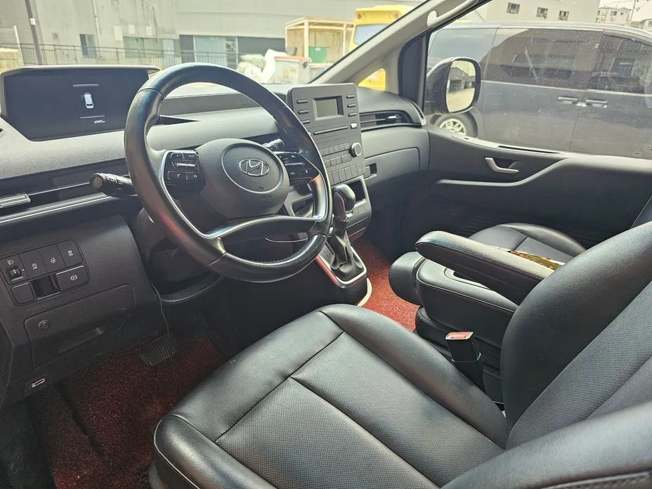 Hyundai Staria 2023 из KR, фото 9