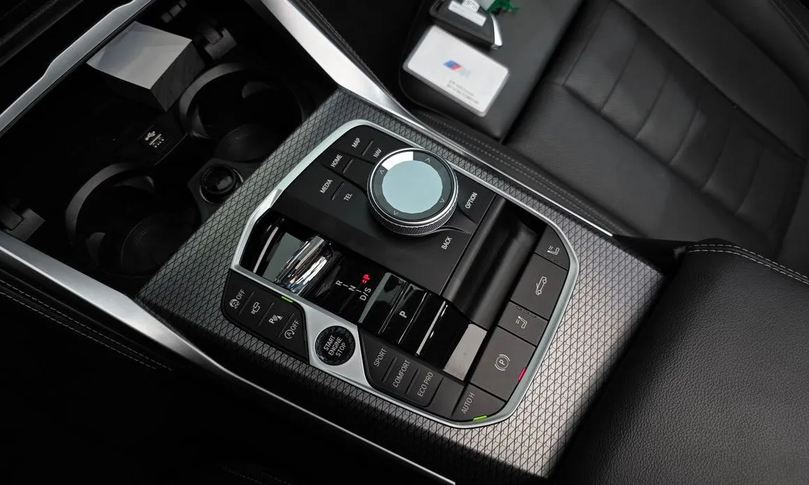 BMW 4-Series 2025 из KR, фото 8