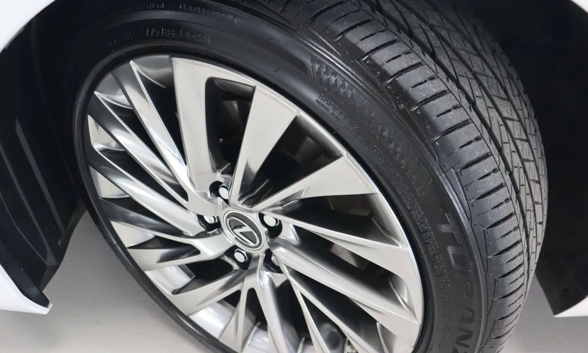 Lexus ES 2026 из KR, фото 7