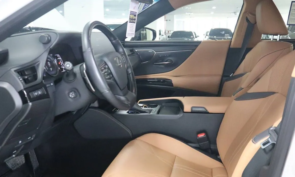 Lexus ES 2026 из KR, фото 8