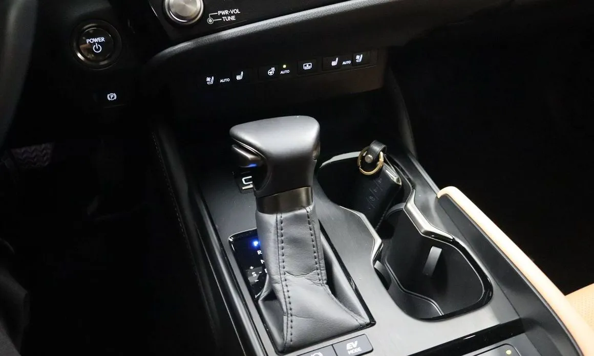 Lexus ES 2026 из KR, фото 9