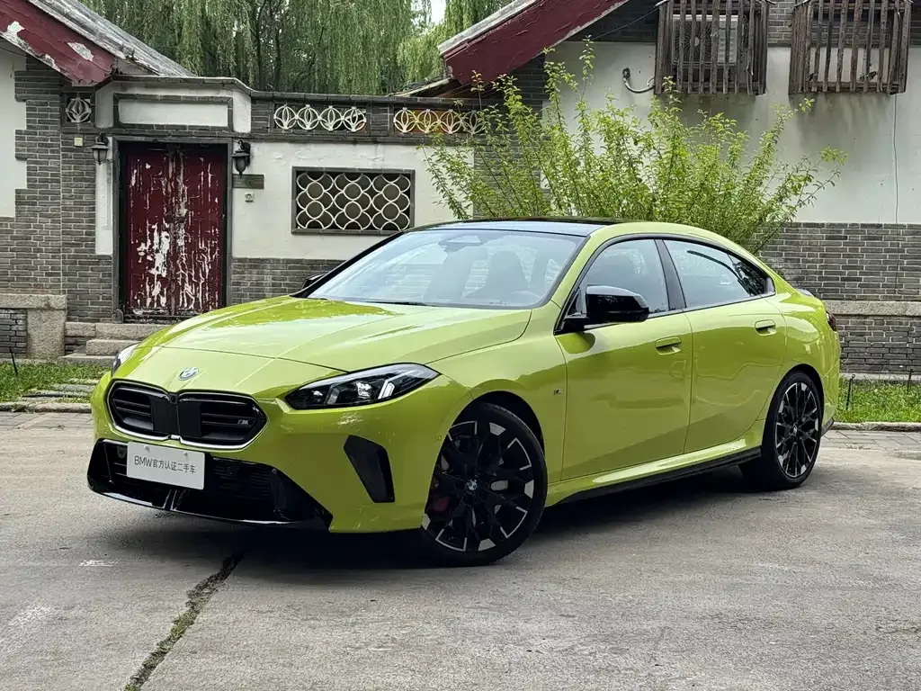 BMW M235L
