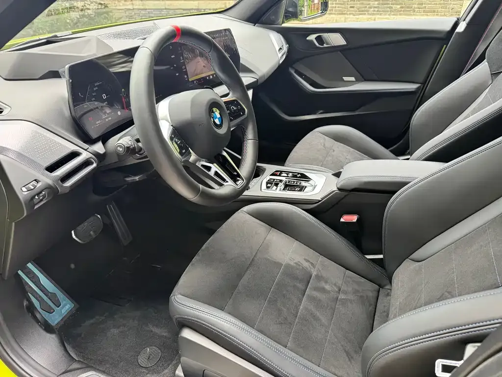 BMW M235L 2025 из CN, фото 3