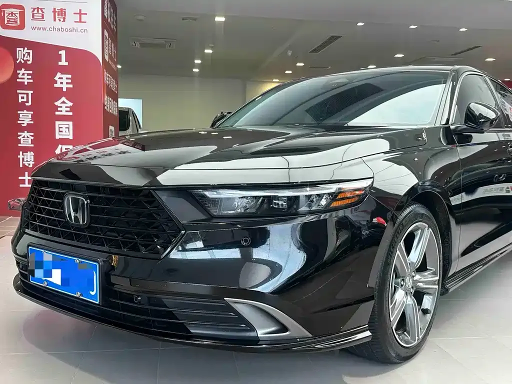 Honda Accord — фото 7
