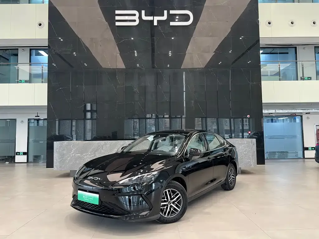 BYD Seal 05 DM-i — фото 1