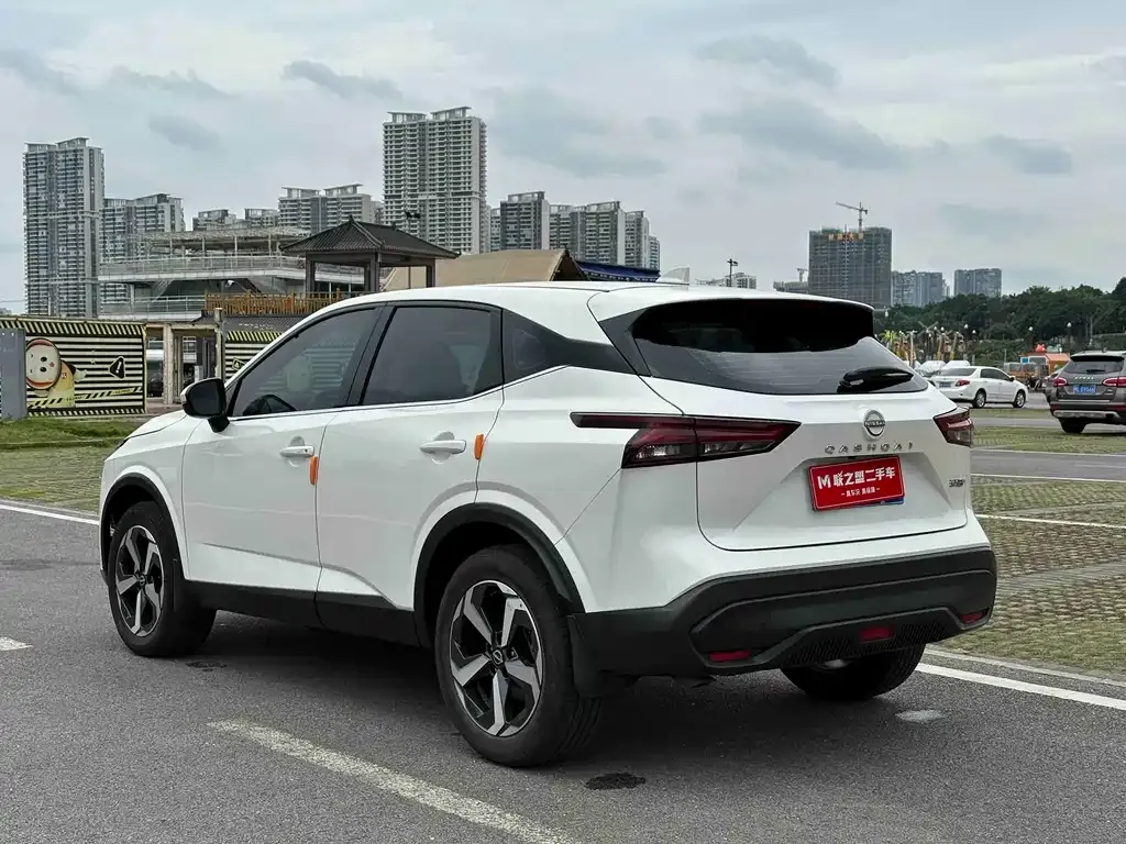 Nissan Qashqai — фото 4