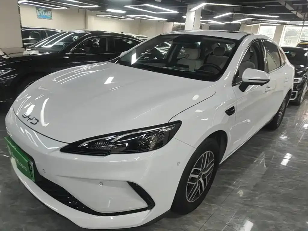 BYD Seal 05 DM-i — фото 1
