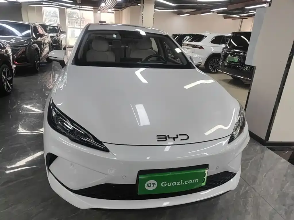 BYD Seal 05 DM-i — фото 7