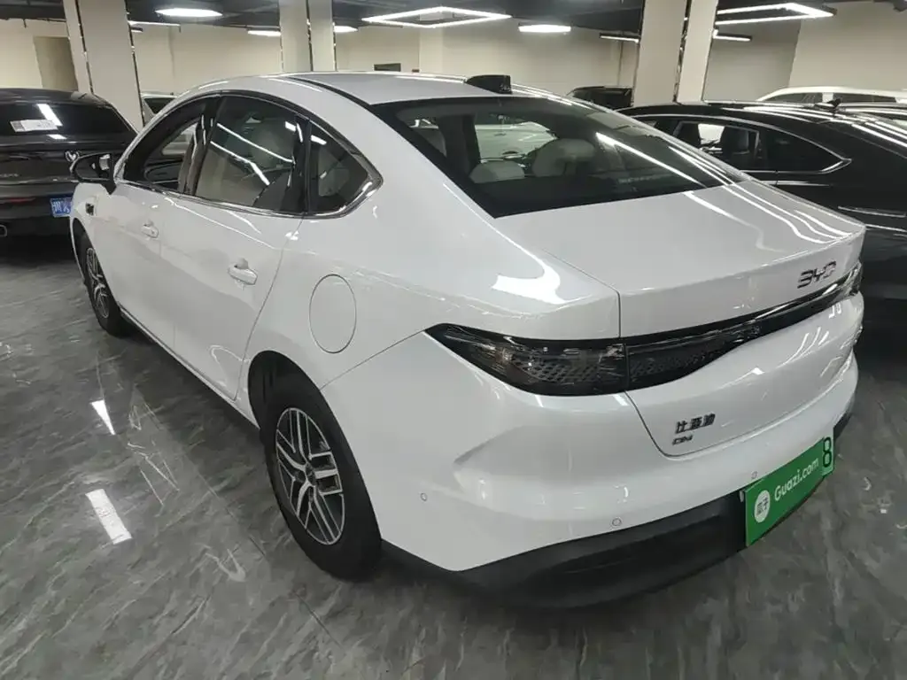 BYD Seal 05 DM-i — фото 4
