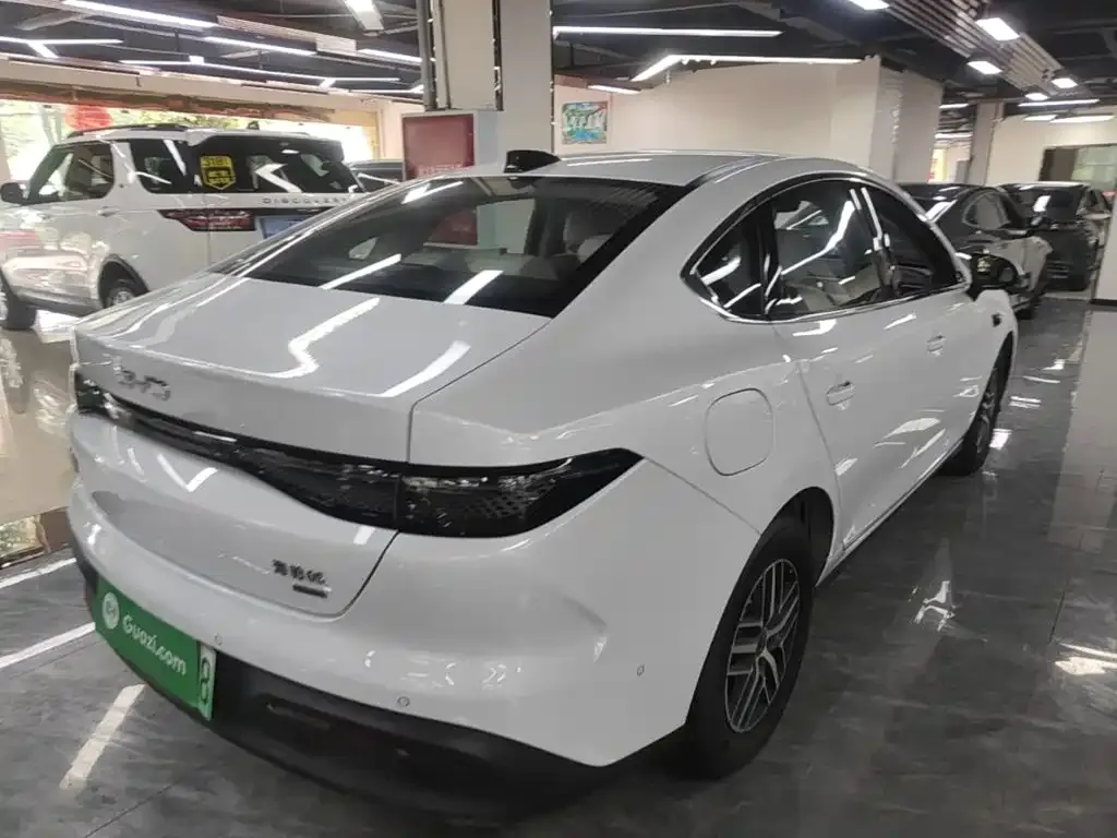 BYD Seal 05 DM-i — фото 9