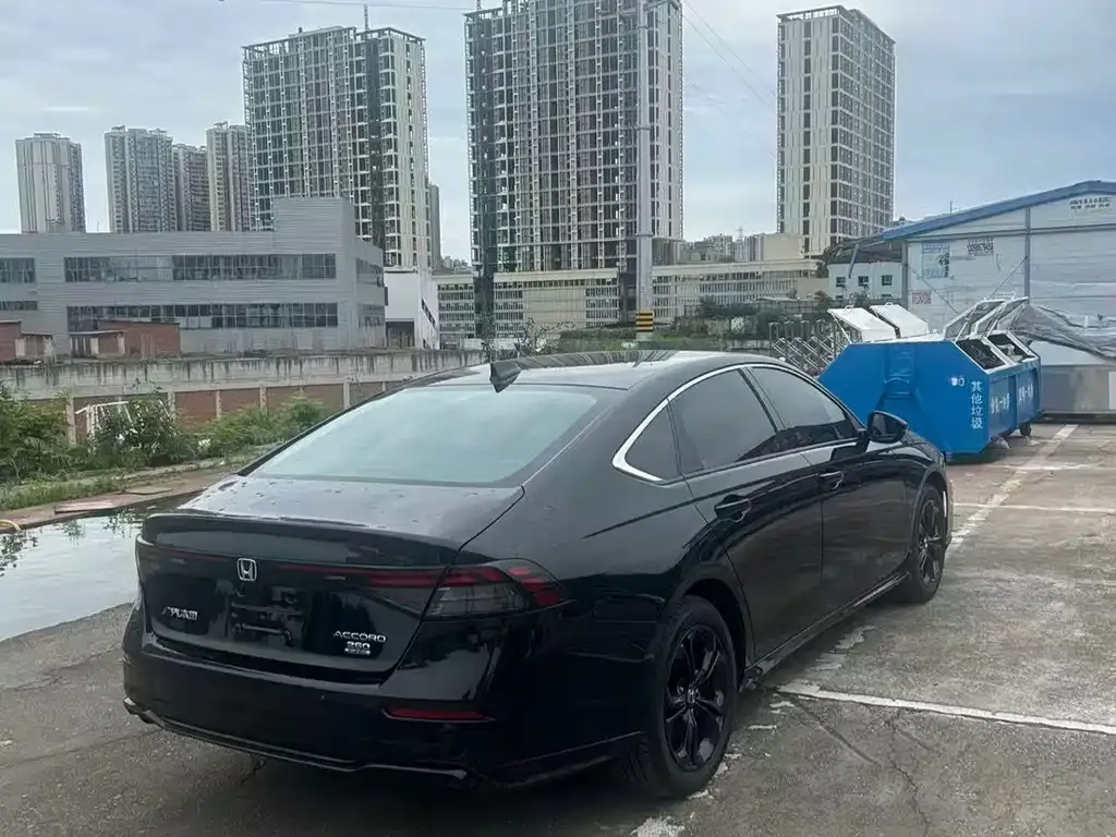 Honda Accord — фото 6