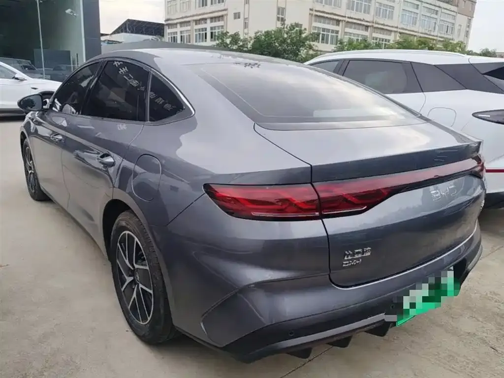 BYD Qin L — фото 5