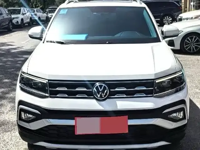 Volkswagen T-Cross — фото 1